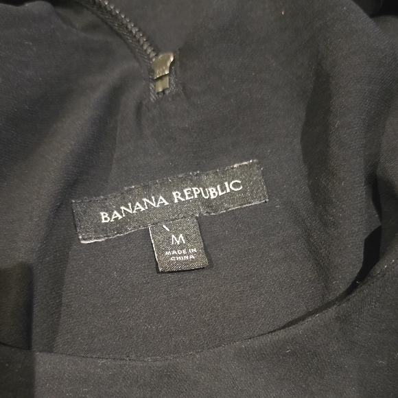 Banana Republic Classic Black Tank Top - Picture 4 of 4